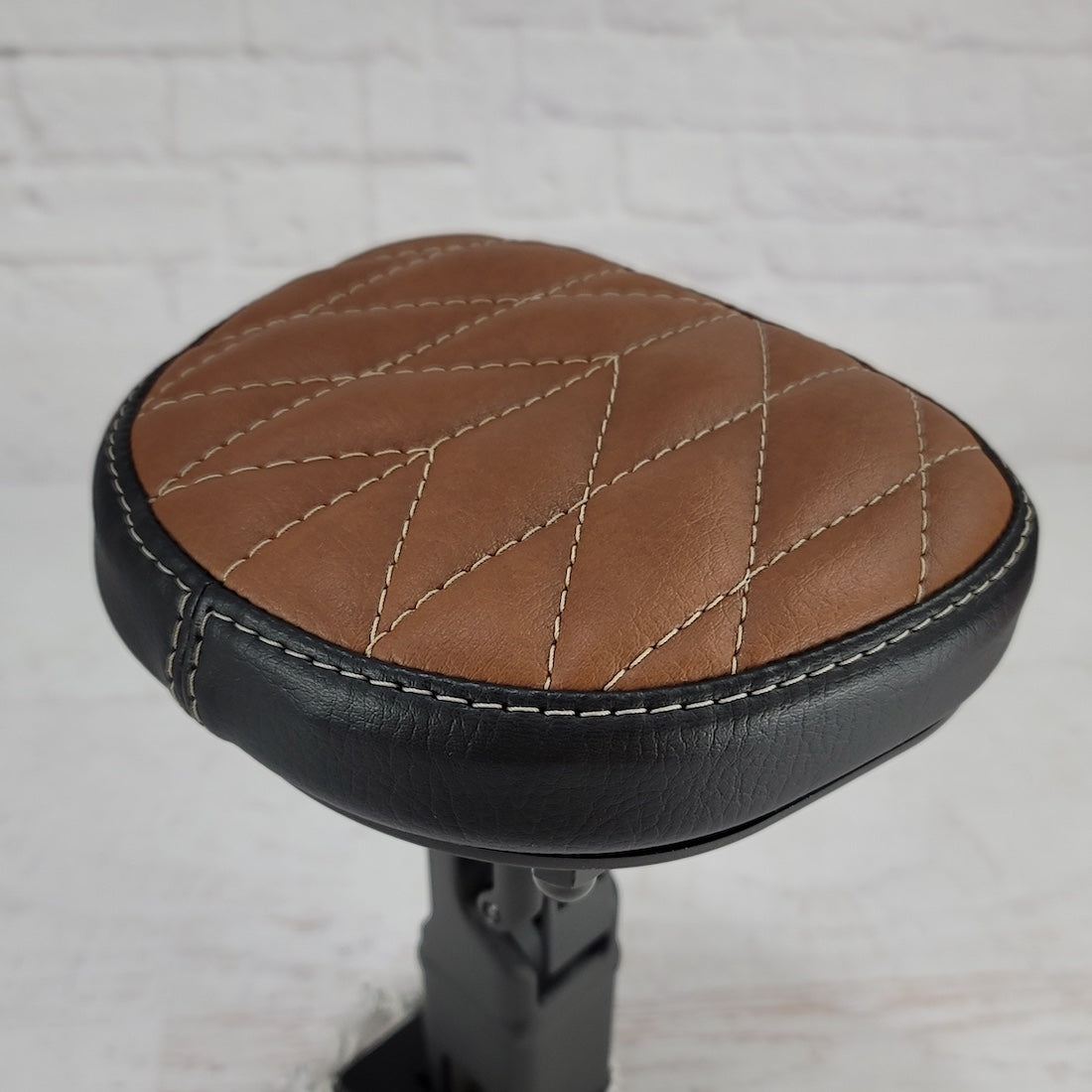 Honda Motocompacto brown and black chevron seat cover
