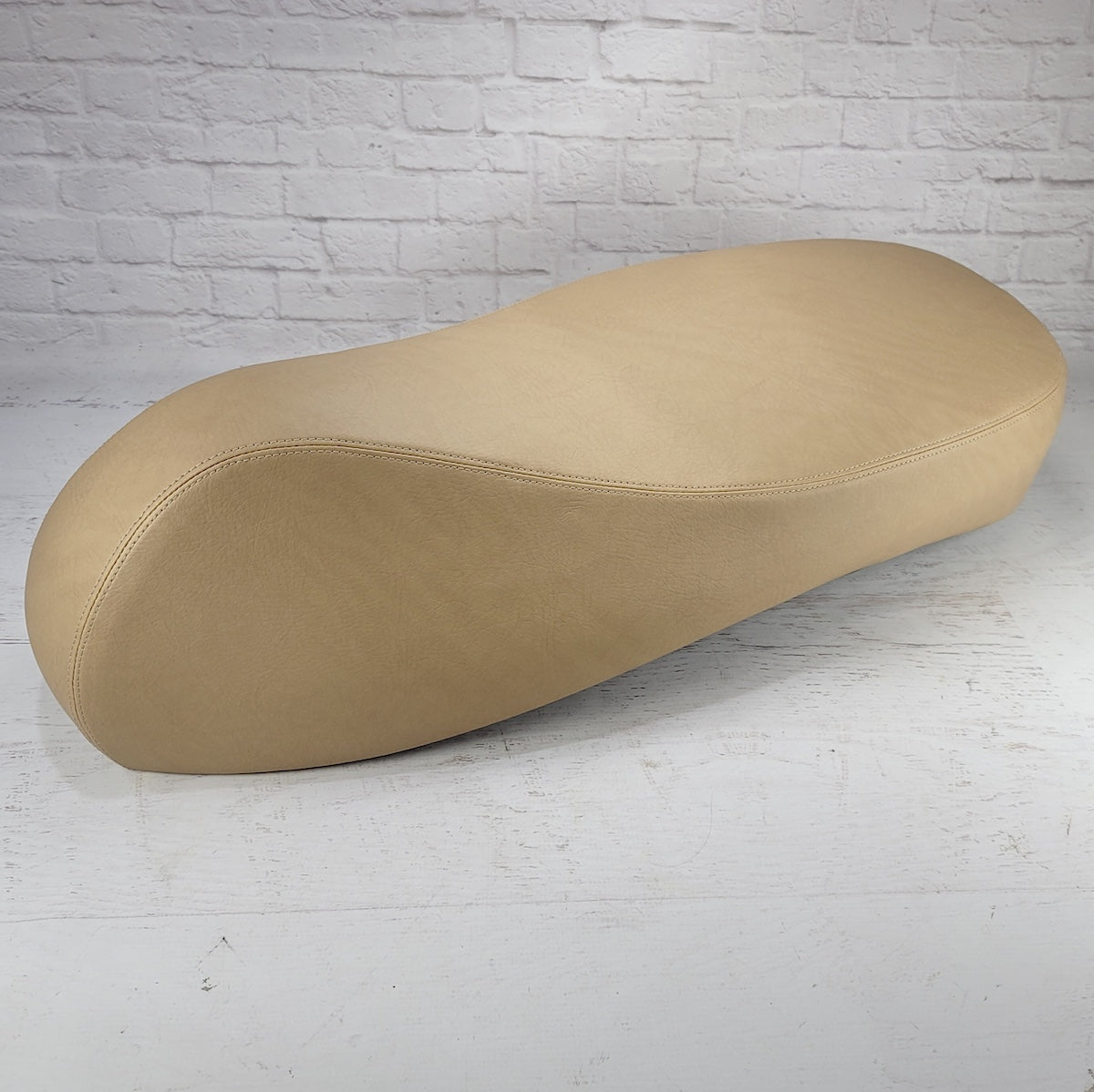 Vespa GTS 300 camel tan seat cover by Cheeky Seats