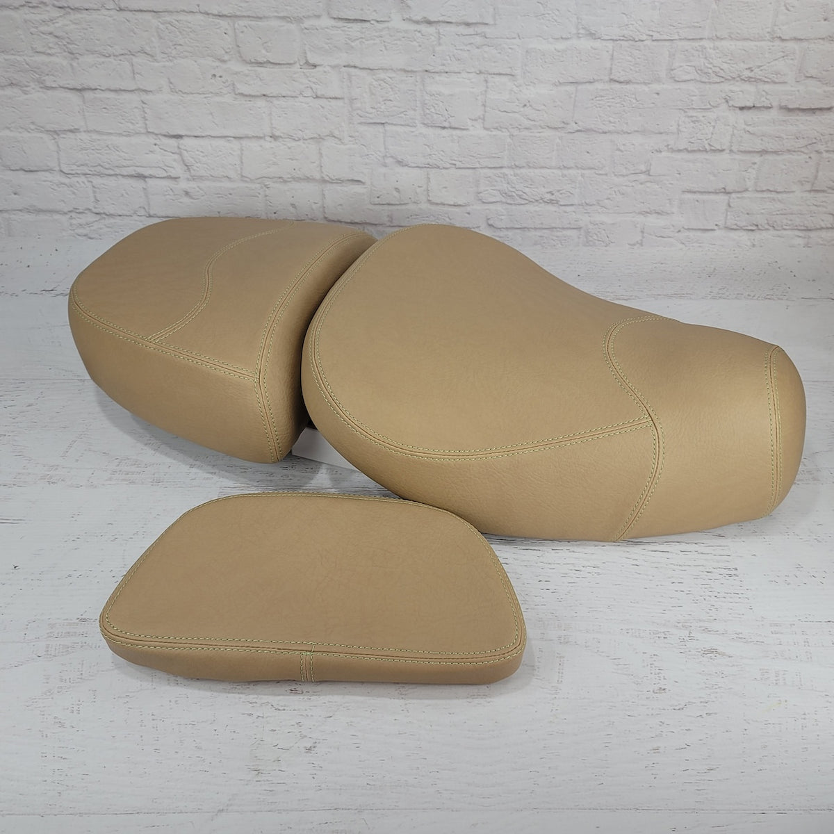 Vespa LXV camel tan seat cover and backrest set