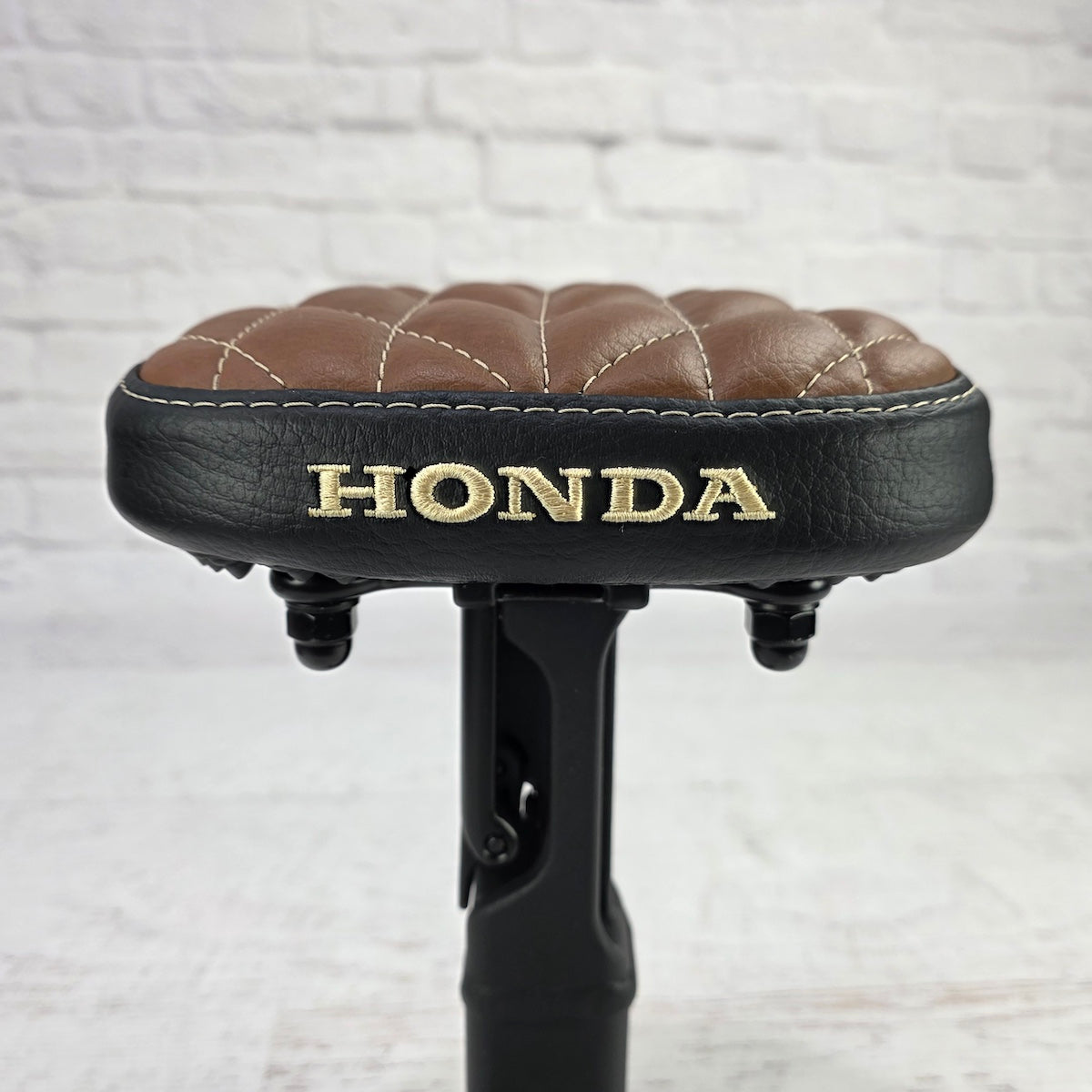 Honda Motocompacto brown and black chevron seat cover