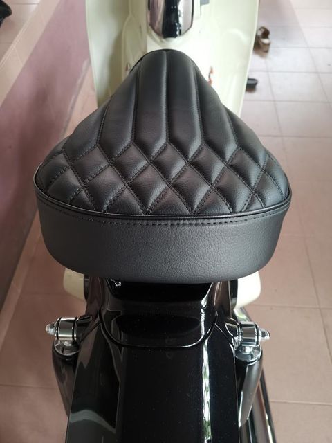 Honda Super Cub black diamond pleat seat cover on scooter