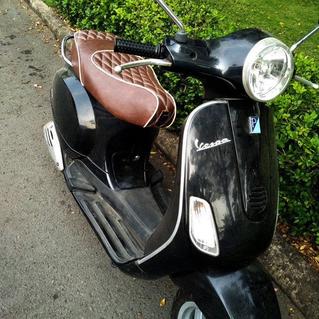 Vespa LX whiskey diamond seat cover close-up stitching
