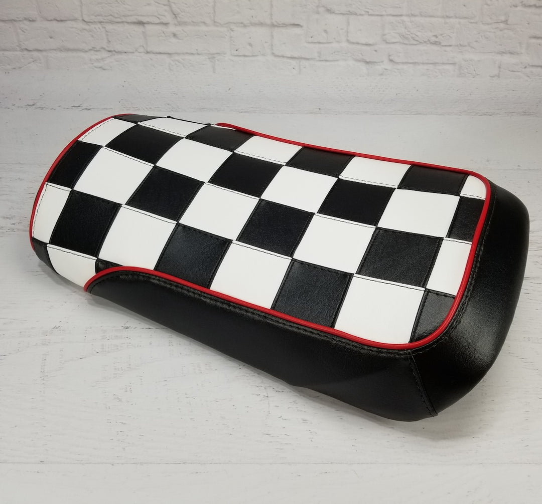 Maddog Gen IV Gen V Checkers Seat Cover Black and White