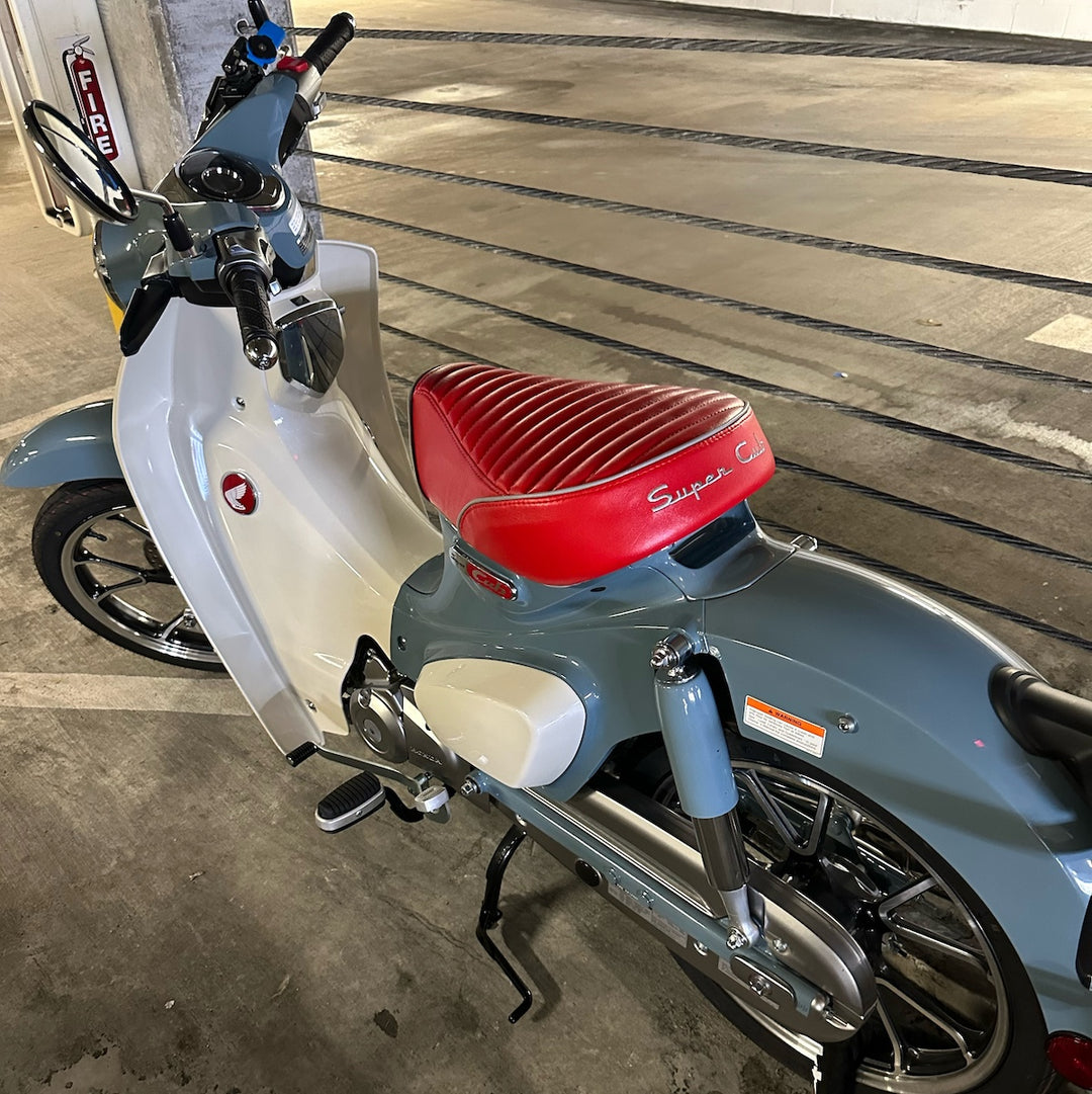 Honda Super Cub / Trail 125 Red Mini Pleat Seat Cover