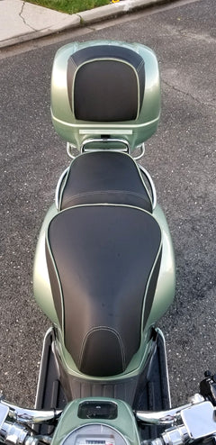 Vespa GTV with matching piping
