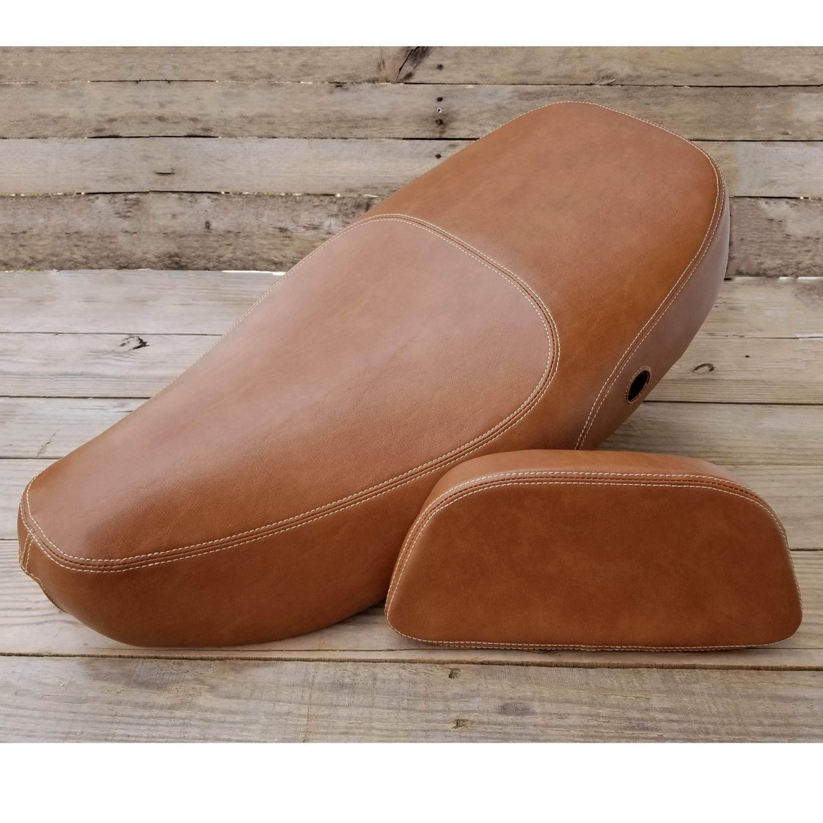 Vespa LX seat cover with matching backrest pad cover