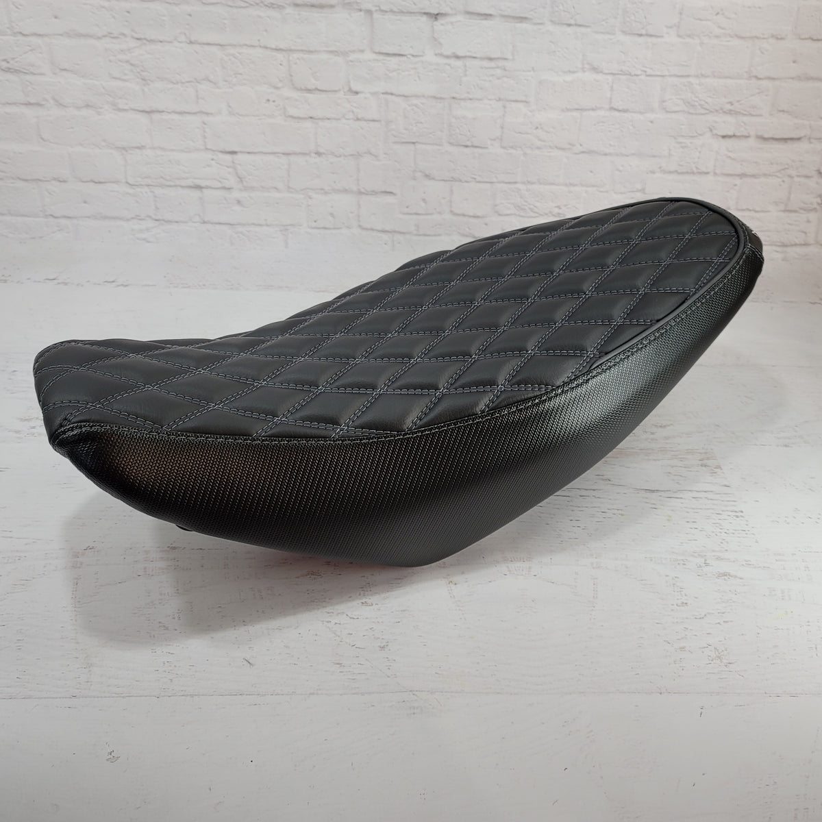 Honda Navi double-diamond seat cover with piping