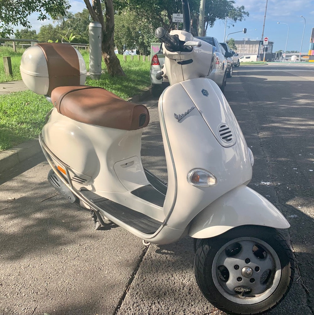 Vespa ET 2/4 Matte Cinnamon Seat Cover