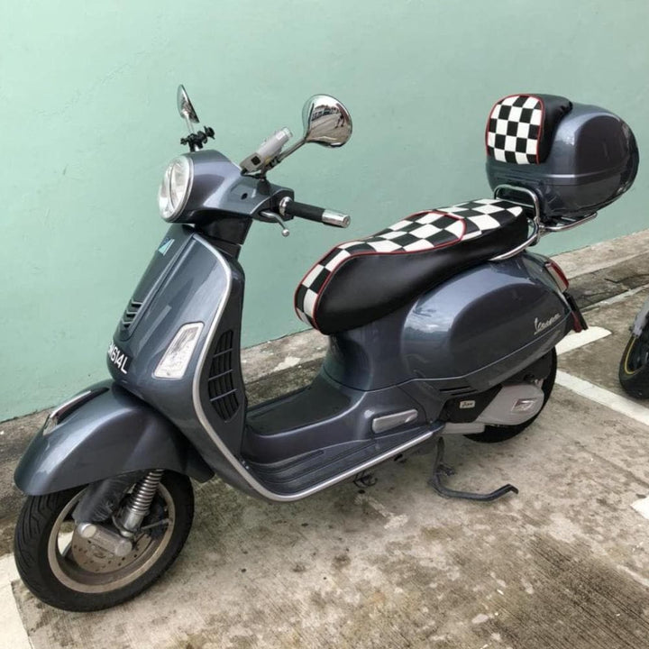 Vespa GTS 250 300 CHECKERS Seat Cover