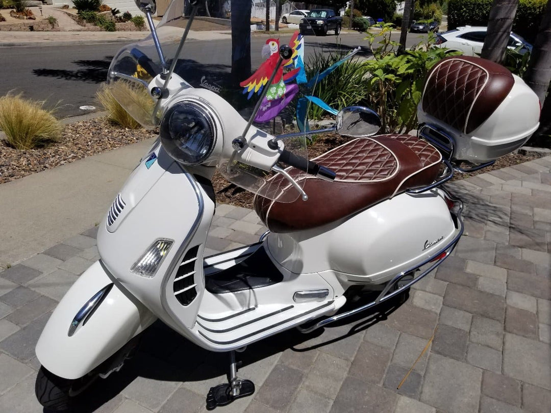 Vespa GTS Diamond Seat Cover Whiskey Brown