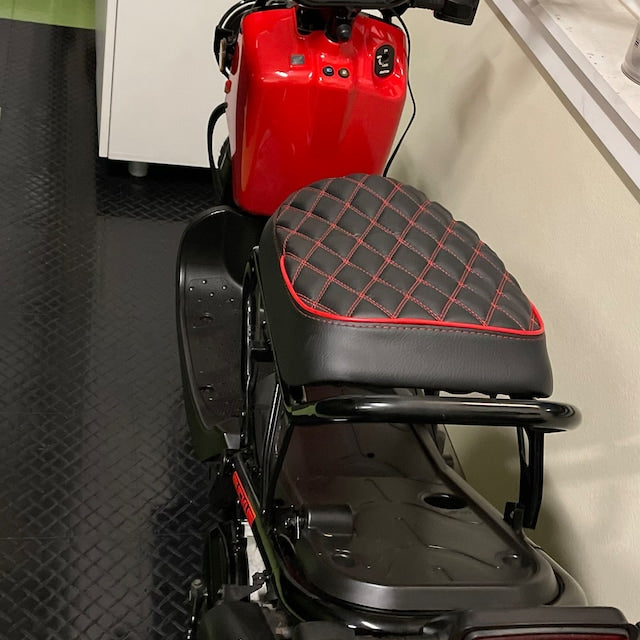 Honda Ruckus diamond seat cover with half piping