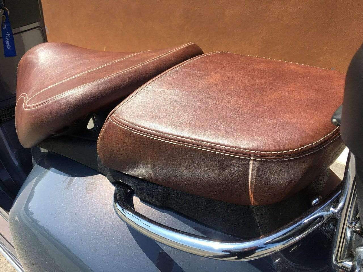 Vespa GTV whiskey brown seat cover close-up